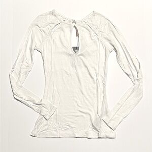 GUESS White Cut Out Front Long Sleeve Shirt sz XS